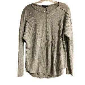 Gray Rib Waffle Knit Long shirt  Raw Hem Henley XS 3…
